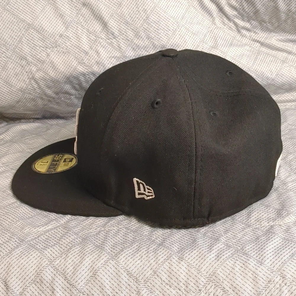 New Era Black Cap with White Embroidered Logo - Picture 7 of 16